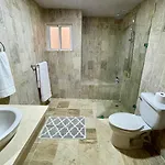 New! Relaxing Beach Apartment With Pool